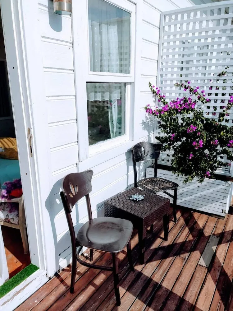 Senior Tek Büyük Yataklı Oda