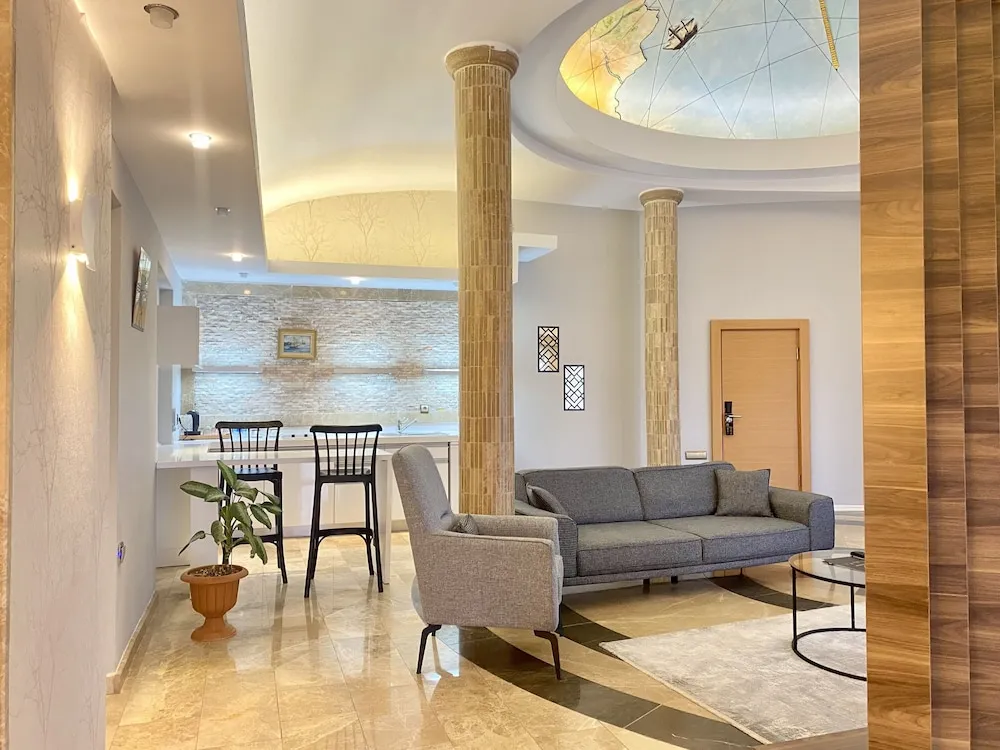Grand Süit, Küvet, Şehir Manzaralı