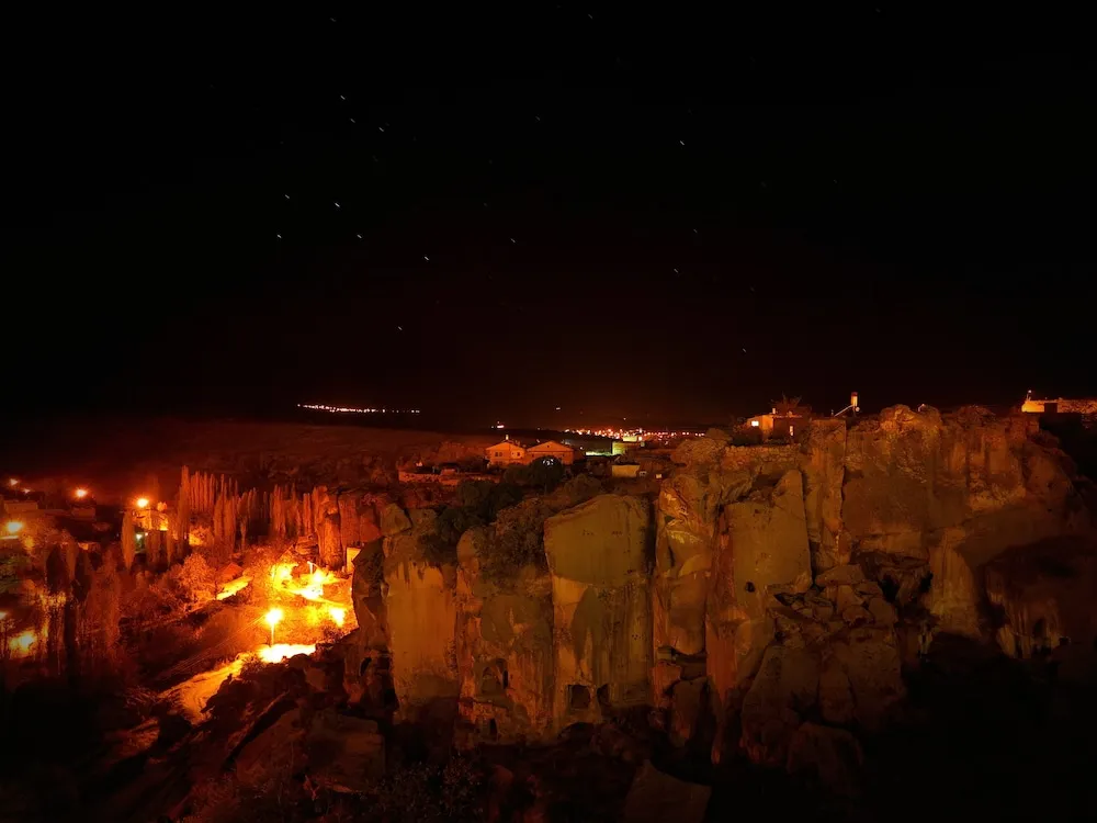 Double or Twin Cave Room