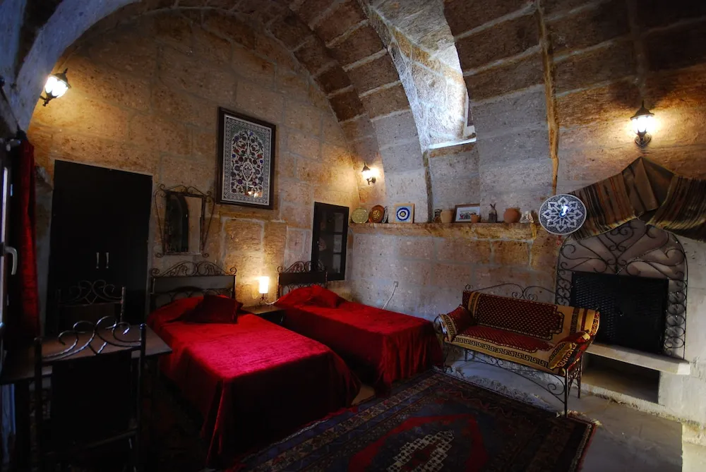 Double or Twin Cave Room