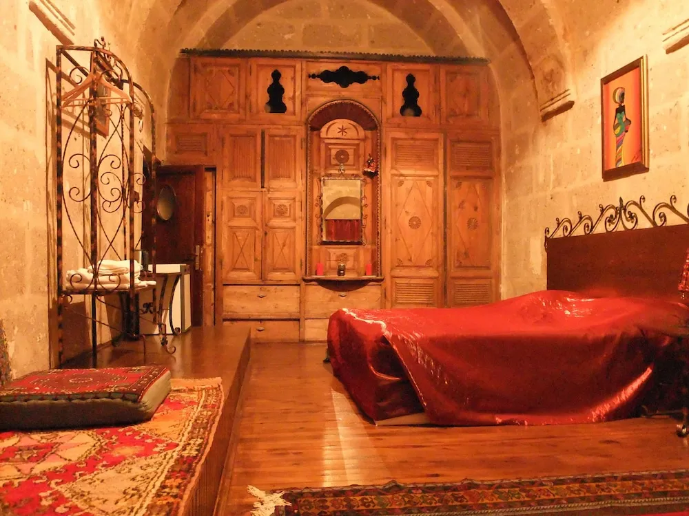 Double or Twin Cave Room