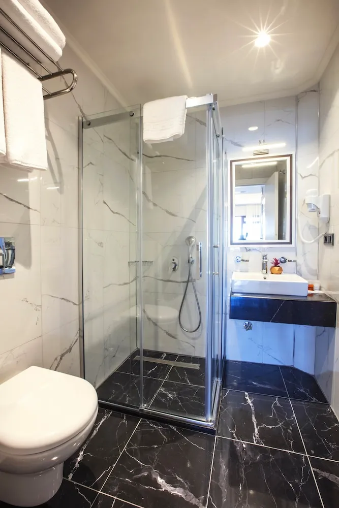 Deluxe Tek Büyük veya İki Ayrı Yataklı Oda, 1 Yatak Odası, Şehir Manzaralı