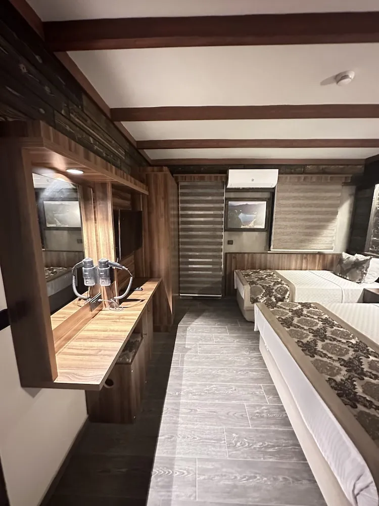 Luxury Tek Büyük veya İki Ayrı Yataklı Oda