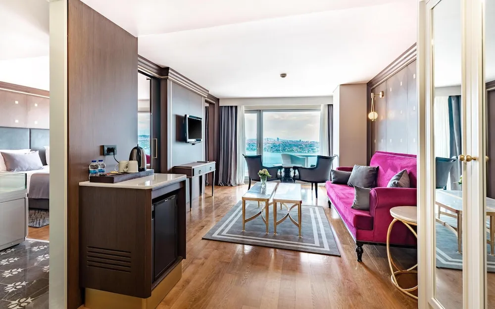 Royal Süit, Balkon, Deniz Manzaralı