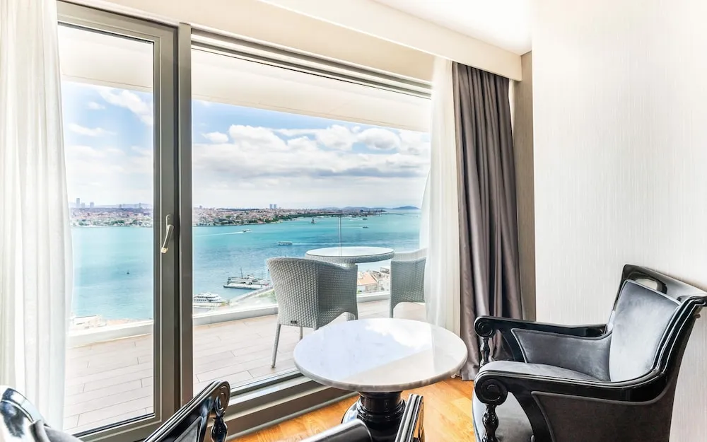 Royal Süit, Balkon, Deniz Manzaralı