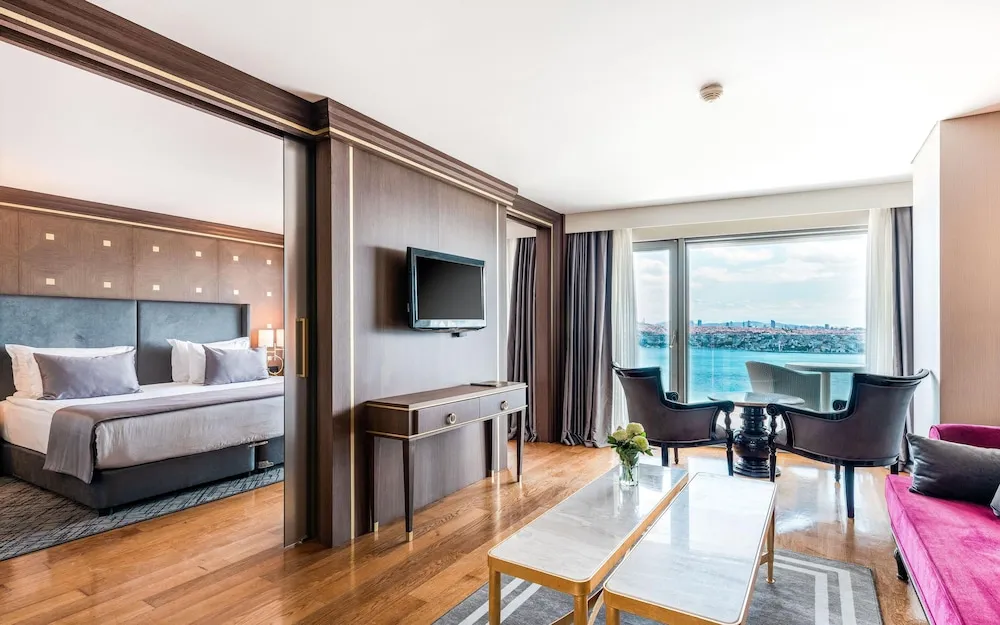 Royal Süit, Balkon, Deniz Manzaralı