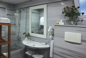 Celal Sultan Hotel - Özel Sınıf