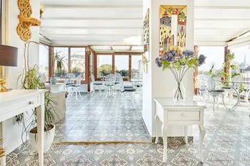 Celal Sultan Hotel - Özel Sınıf