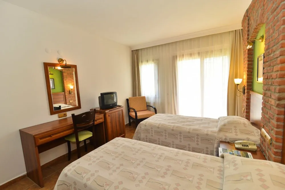 Standard Room, High Floor Mountain View