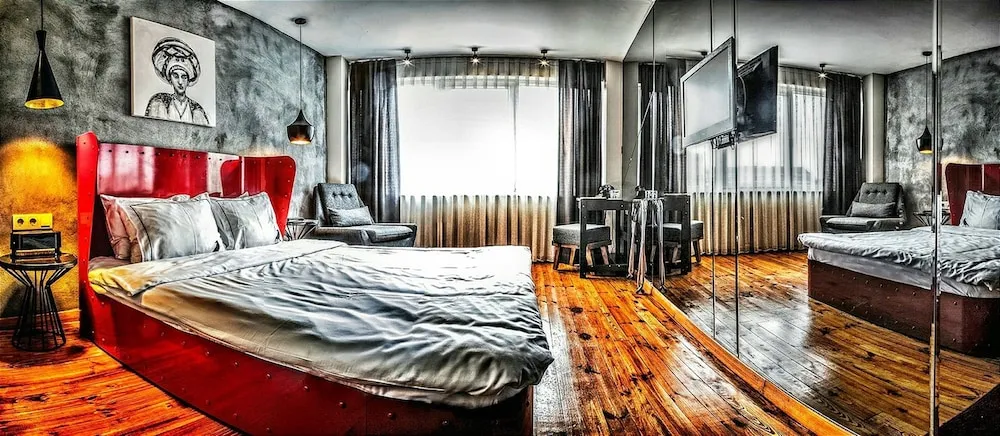 Select Double \ Twin Room