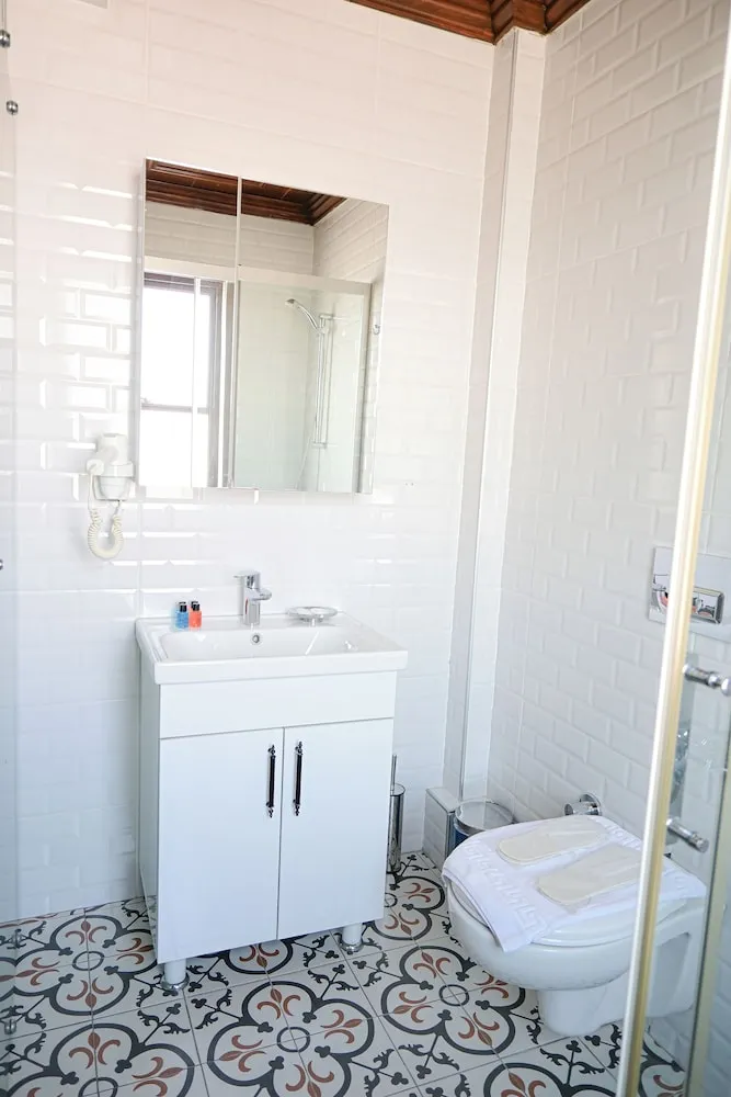 Standard Tek Büyük Yataklı Oda, Balkon, Deniz Manzaralı