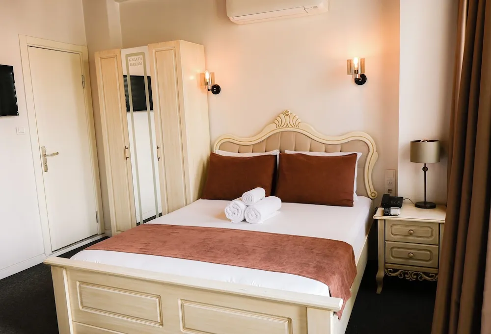 Deluxe Tek Büyük Yataklı Oda, Balkon, Deniz Manzaralı