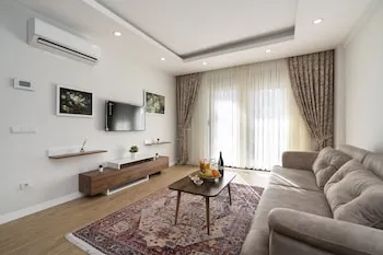 Veranda Beach Suites