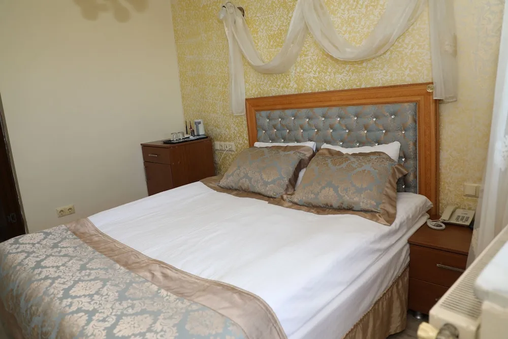 Double Room with Balcony and Sea View