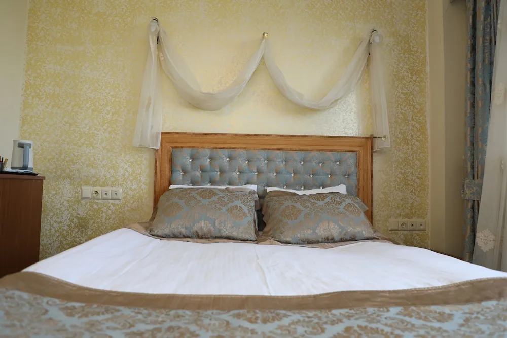 Double Room with Balcony and Sea View