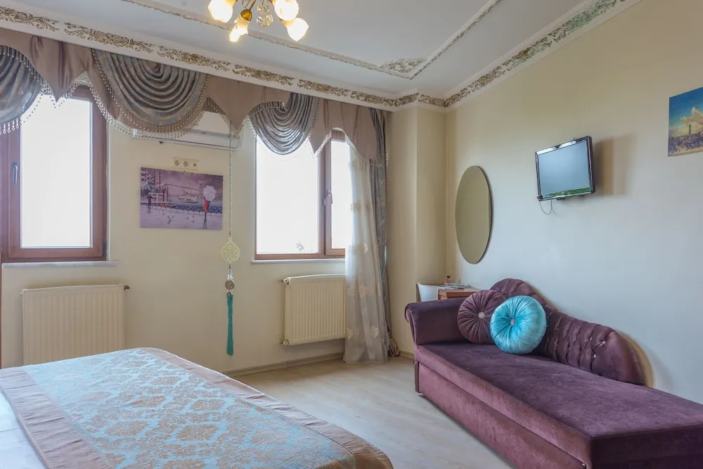 Family Room with Balcony and Sea View