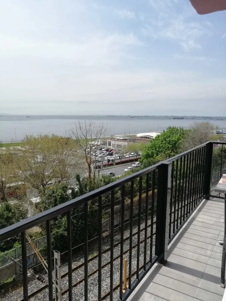 Family Room with Balcony and Sea View