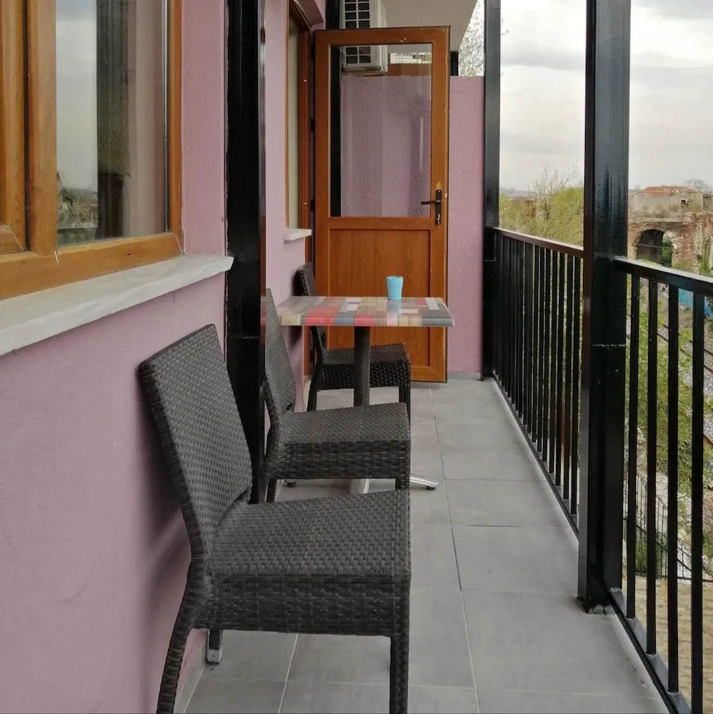 Family Room with Balcony and Sea View