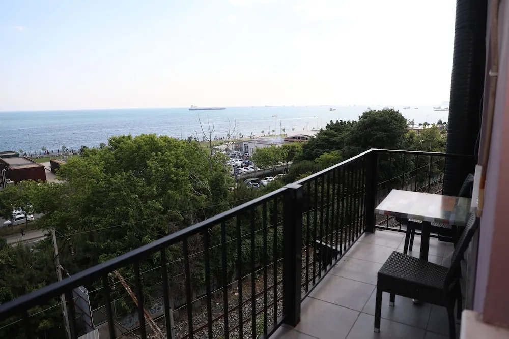 Family Room with Balcony and Sea View