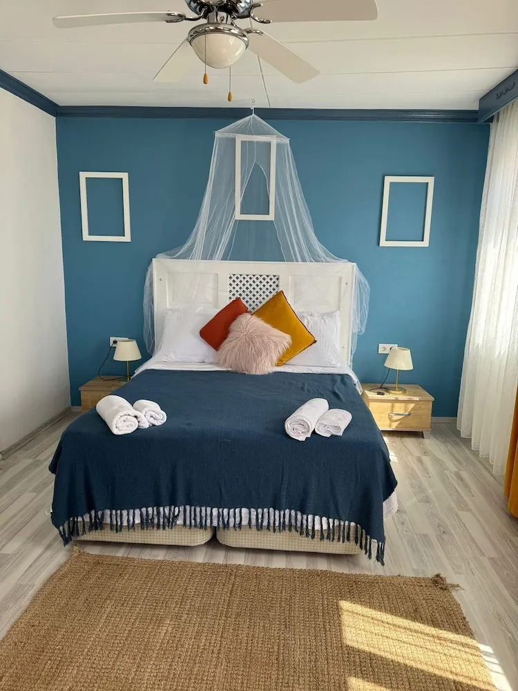 Apart Daire, Deniz Manzaralı