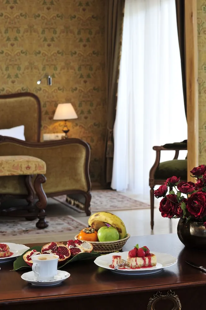 King Suite with Sea View