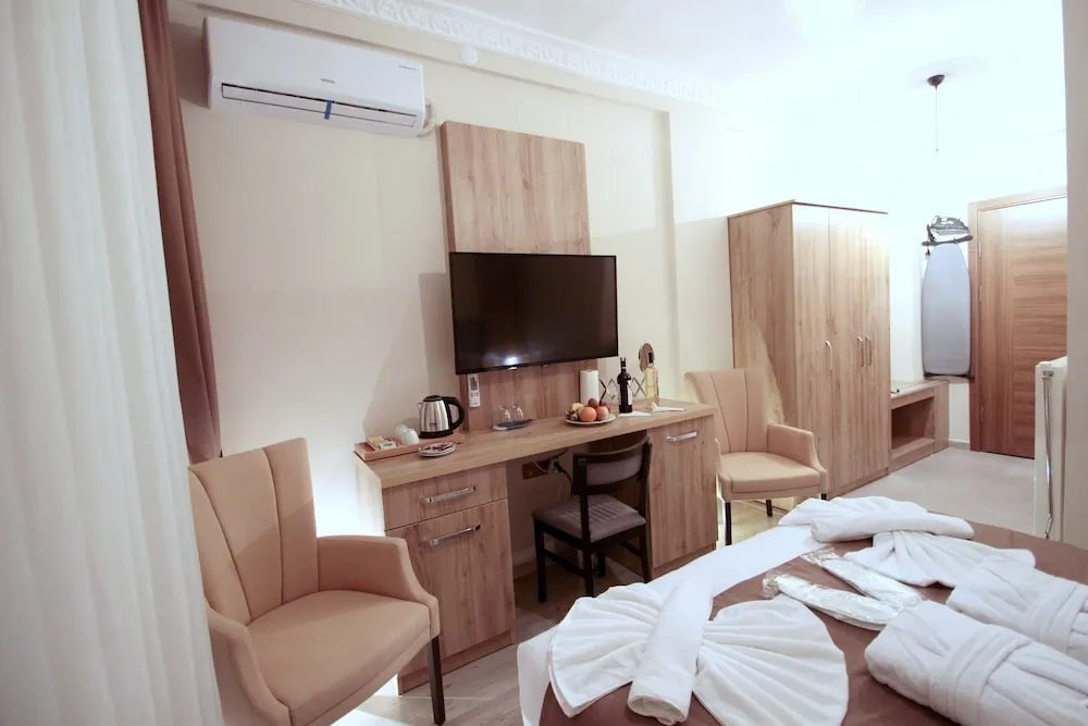 Deluxe Tek Büyük Yataklı Oda, Dağ Manzaralı