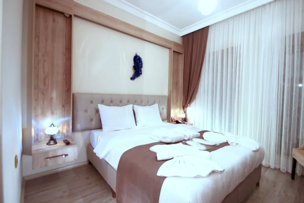 Deluxe Tek Büyük Yataklı Oda, Dağ Manzaralı