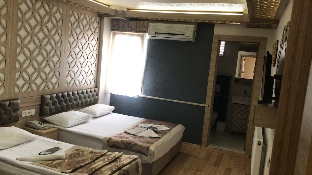 Tek Büyük veya İki Ayrı Yataklı Oda