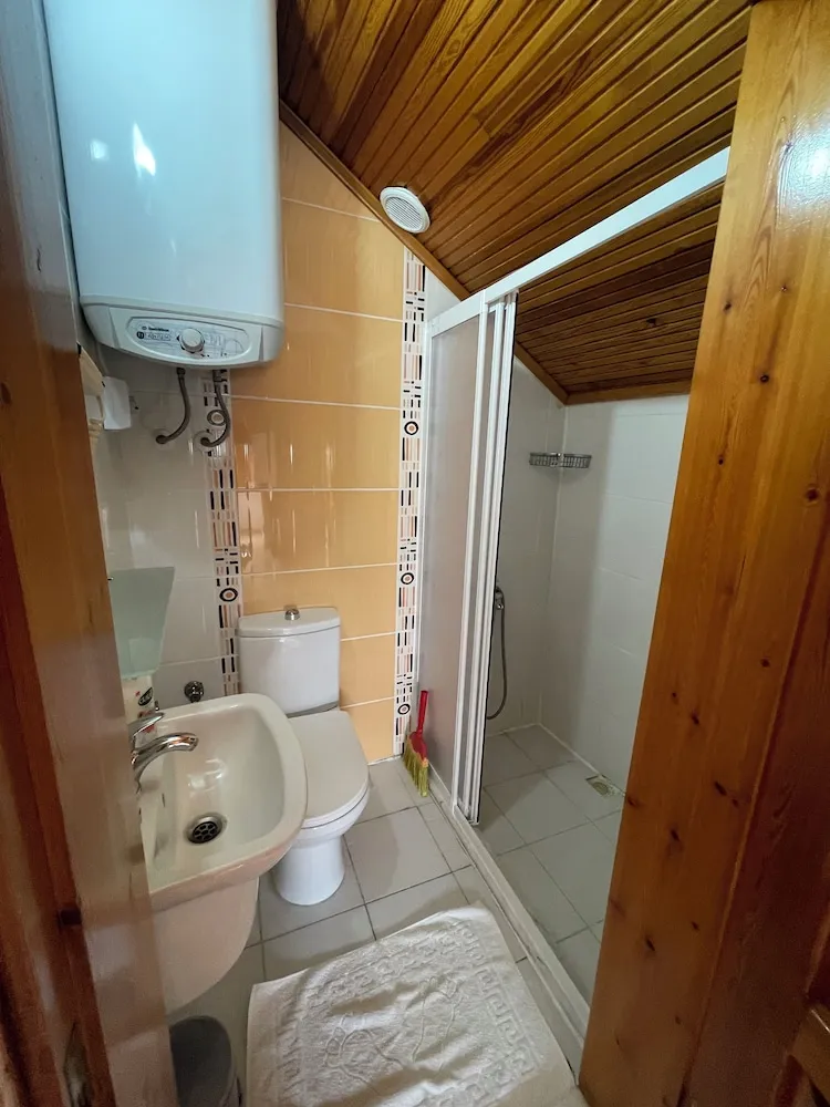 Standard Dört Kişilik Oda, Birden Çok Yatak