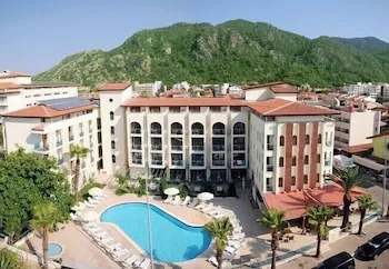 Diana Hotel İçmeler