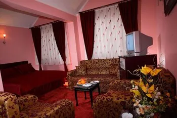 Yaman Otel