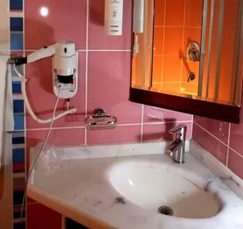 Yaman Otel