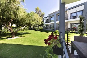 La Morada Suites