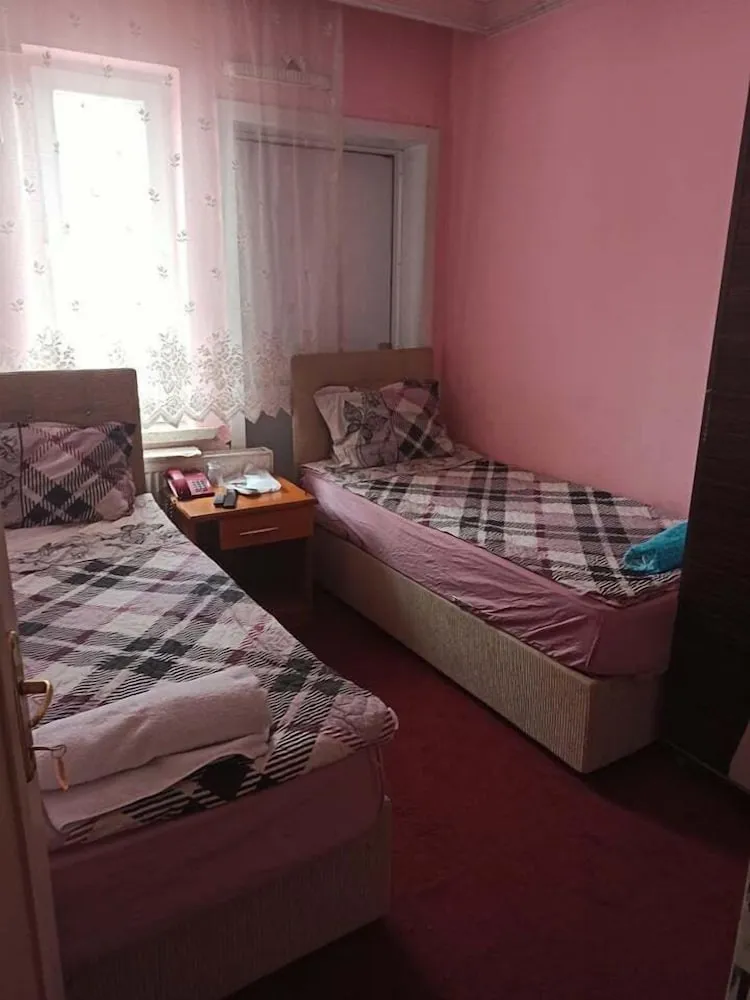 Economy Tek Büyük Yataklı Oda