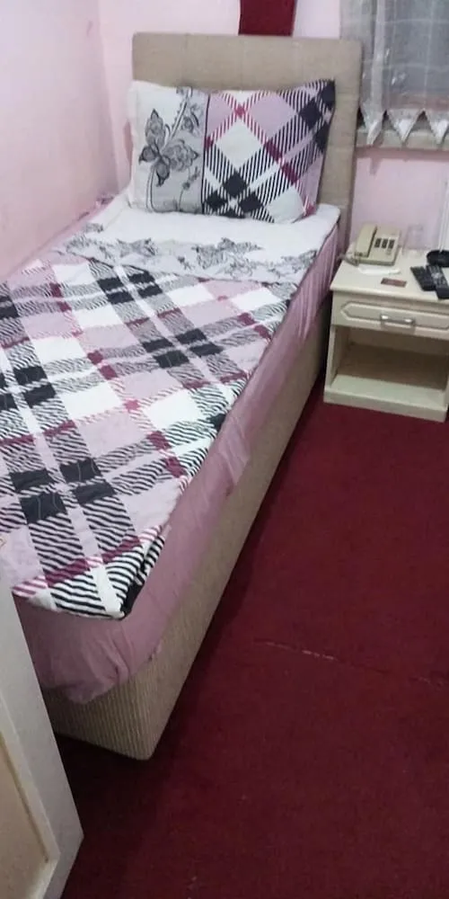 Economy Tek Kişilik Oda