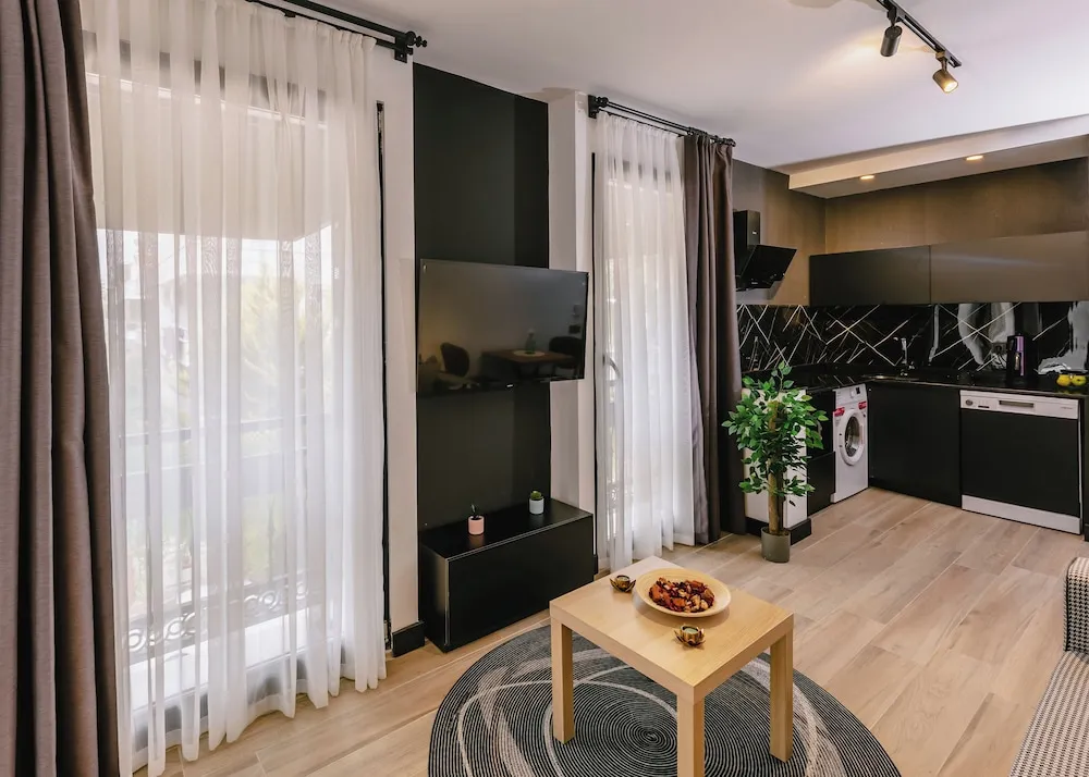 Deluxe Tek Büyük Yataklı Oda, Balkon