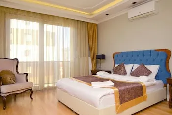 Double Park Suites