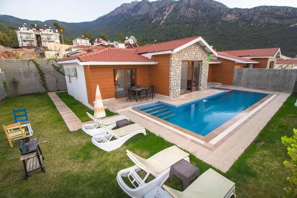 Tlos 4 Villa