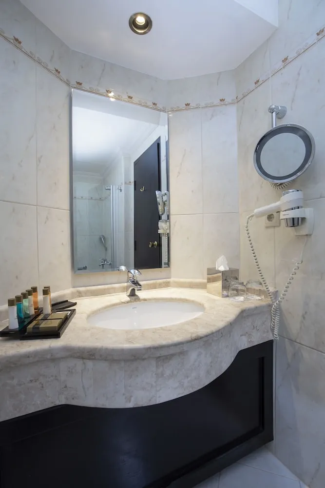 Grand Superior Family Suite