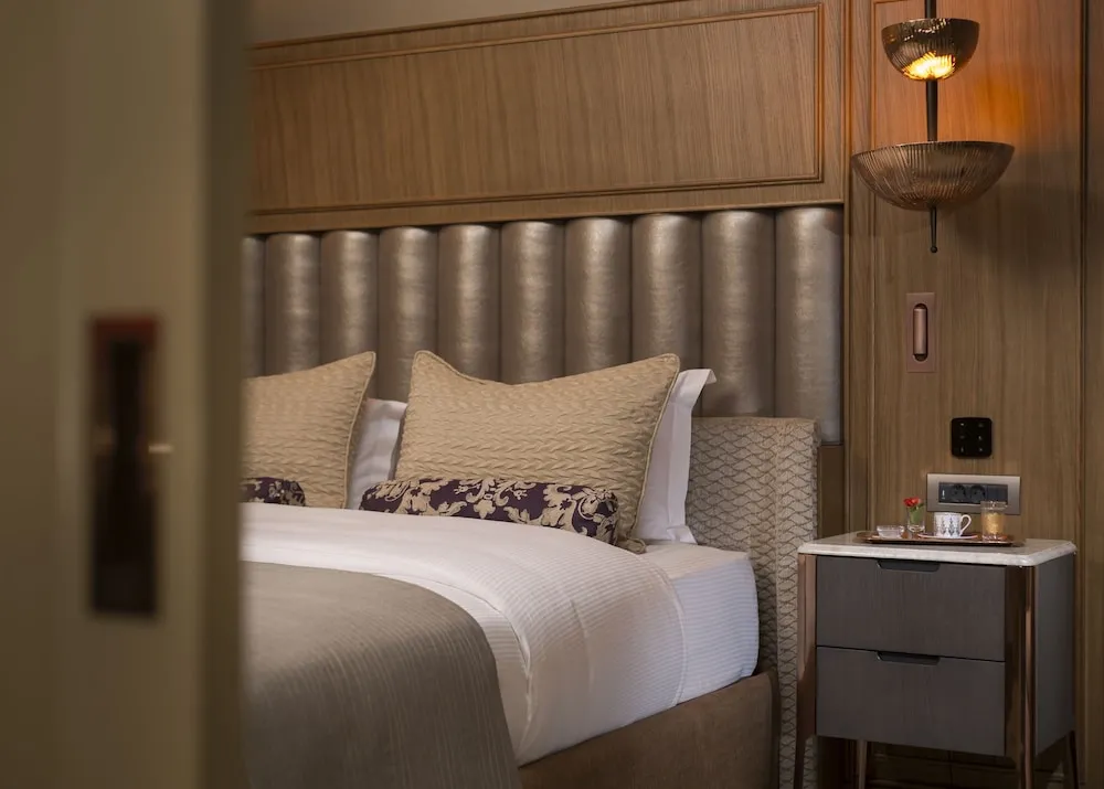 Superior Queen Room