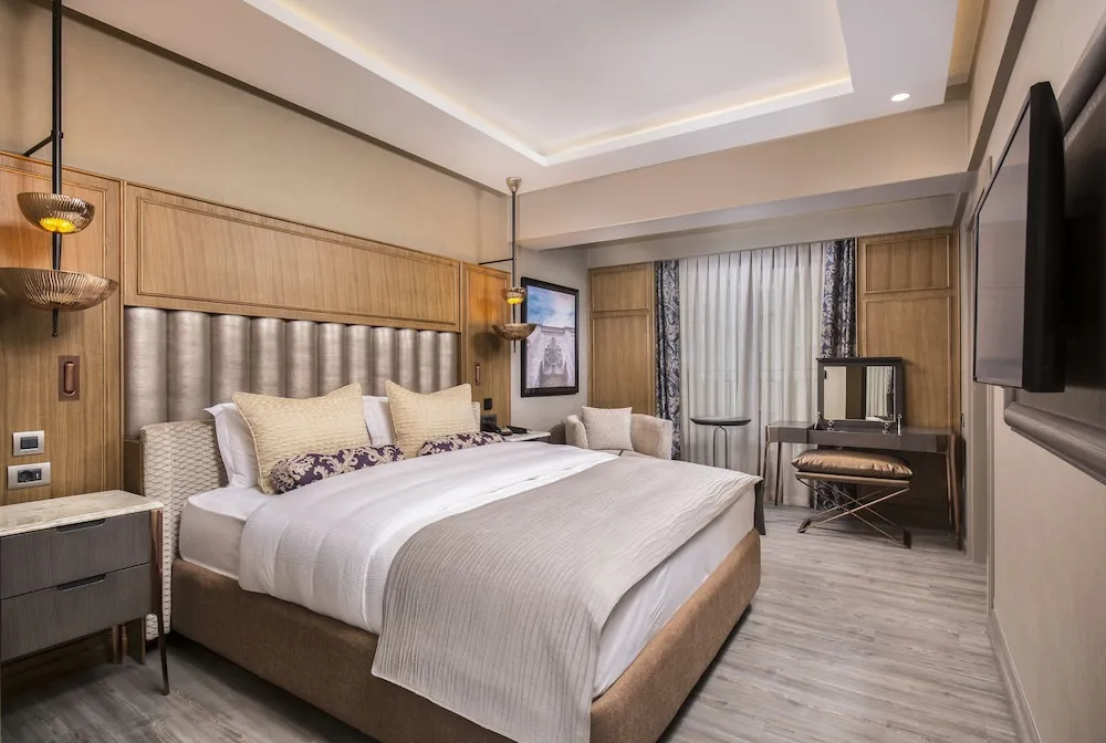 Superior Queen Room