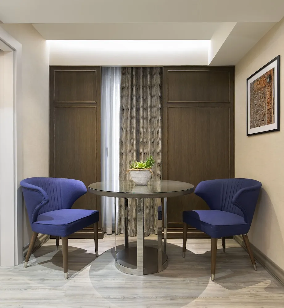 Superior Queen Room