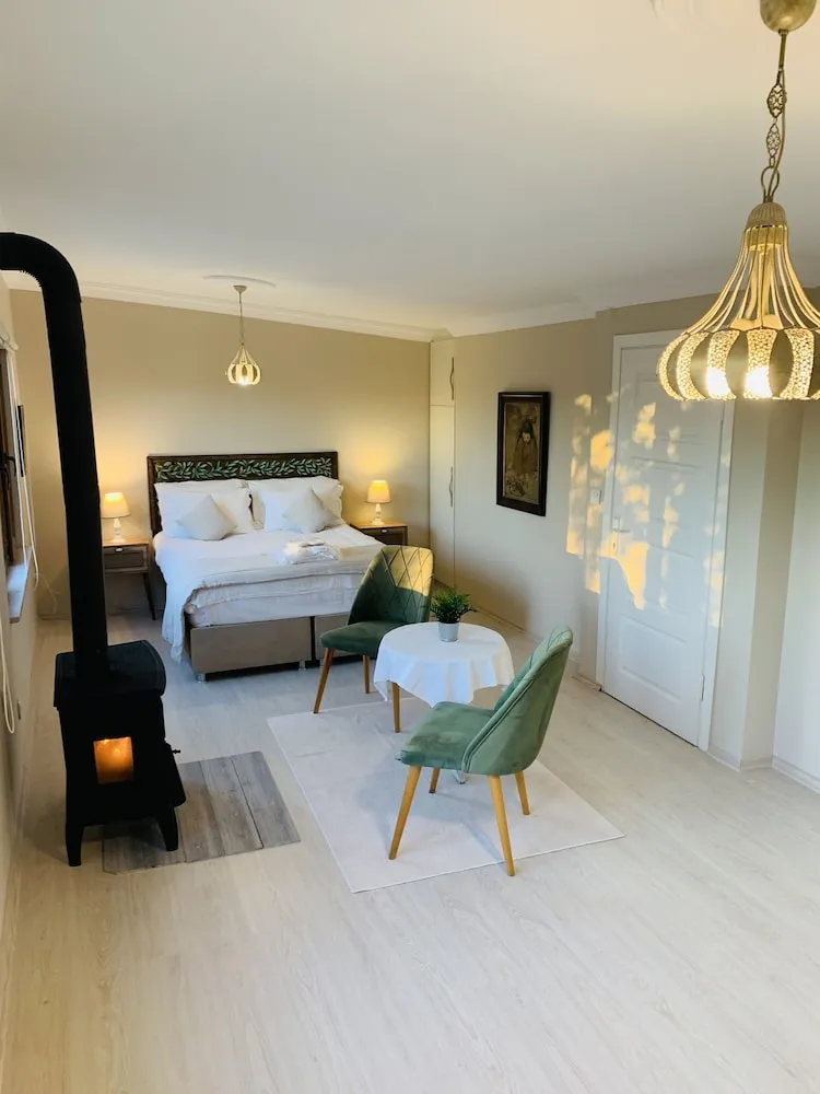 Zeytin Room