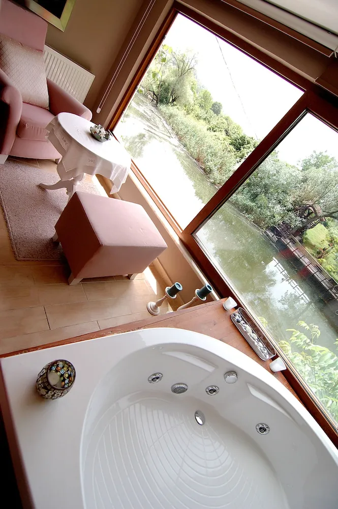 Hurma Deluxe Suite