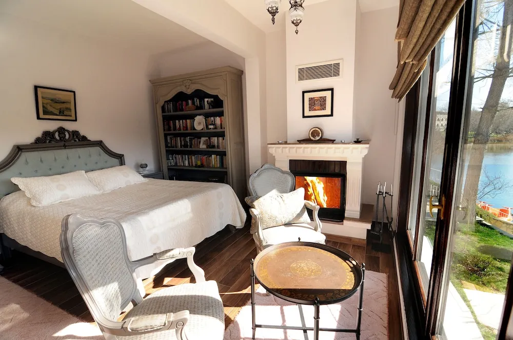 Nar Suite