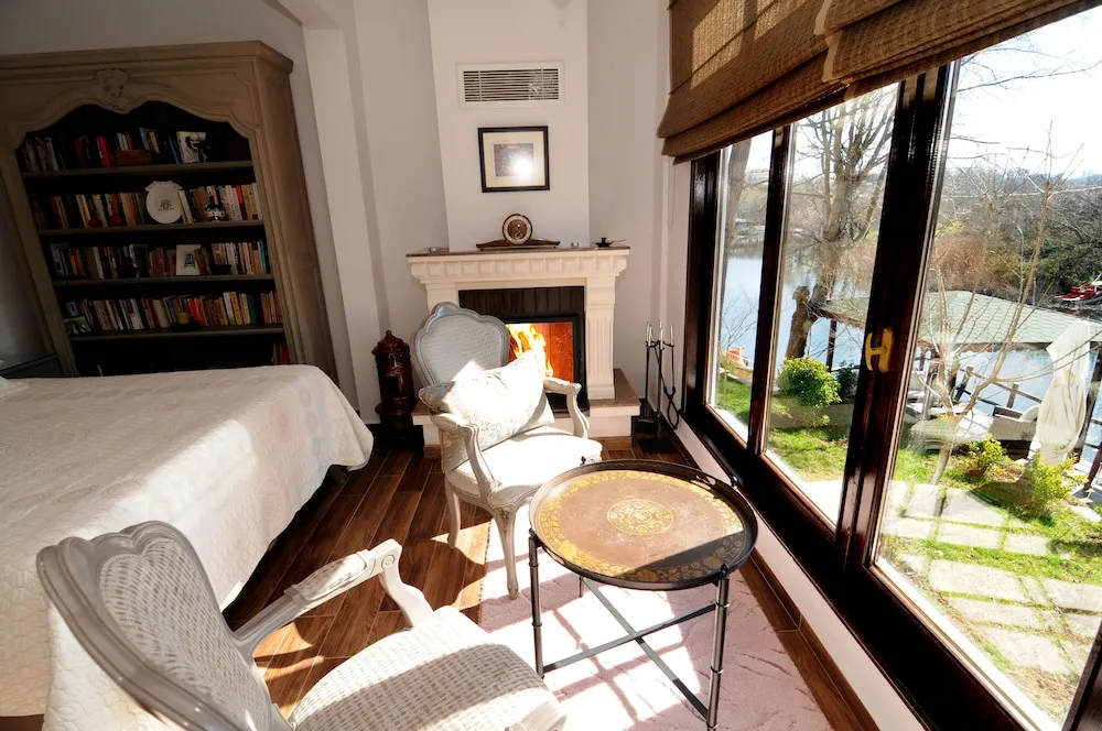 Nar Suite