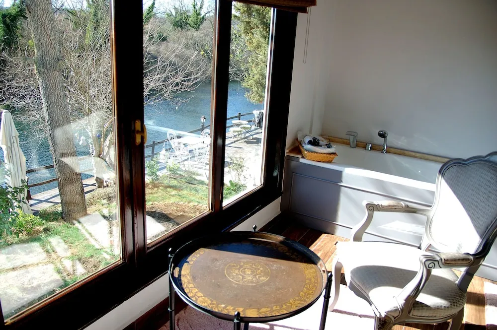Nar Suite