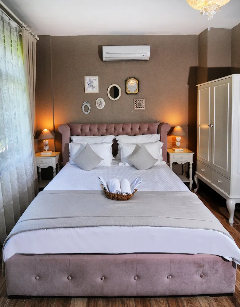Gul Queen Suite