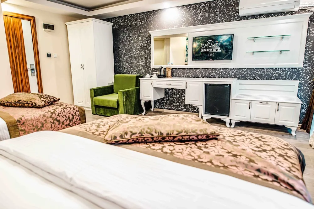 Deluxe Dört Kişilik Oda