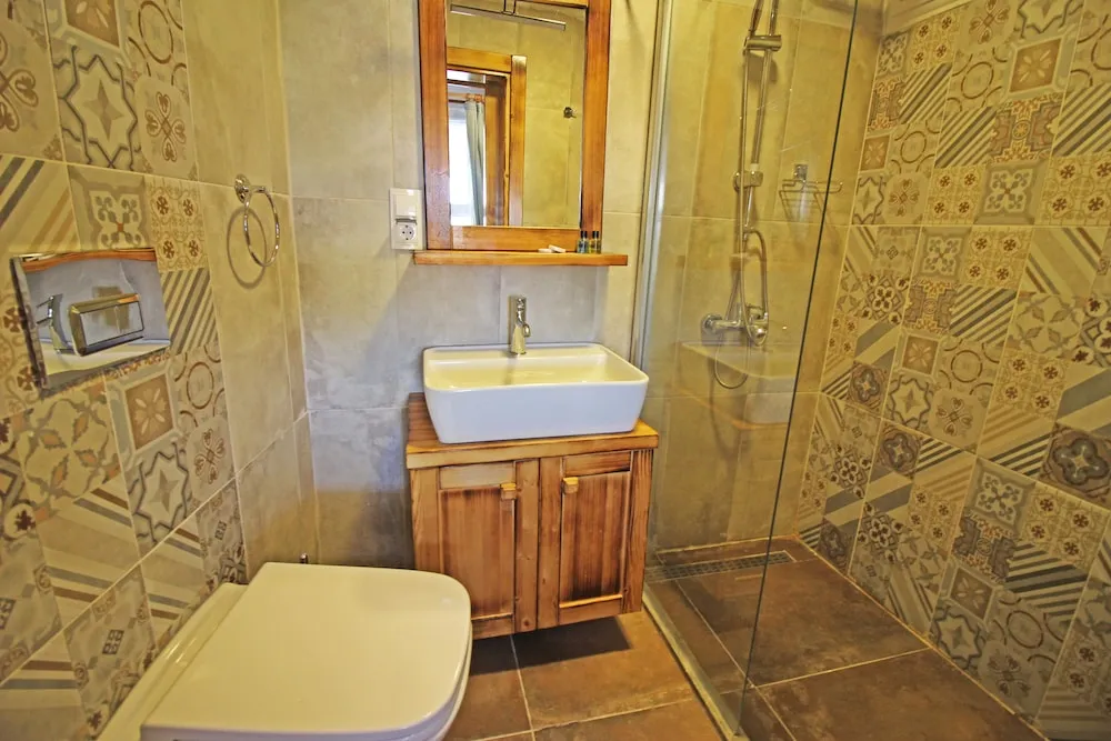 Deluxe Stüdyo Süit, Tepe Manzaralı